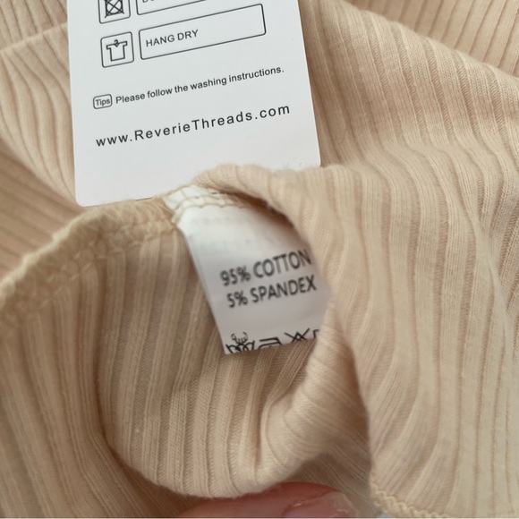 NWT Reverie threads beige short sleeve peplum top size 6-12mo - Picture 4 of 5